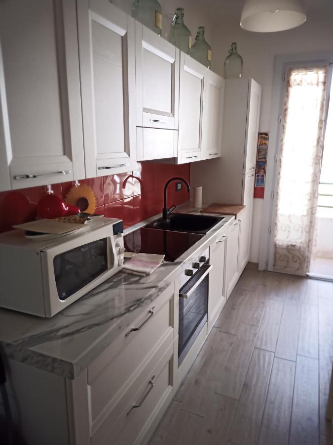 Grand F2 60Mq Centre Antibes, Proche Plages, Commerces, 2 Balcons, Parking, Train, Bus, Deco Vintage, Pet Friendly, Ideal Famille Ou 1-2 Couples Exteriör bild
