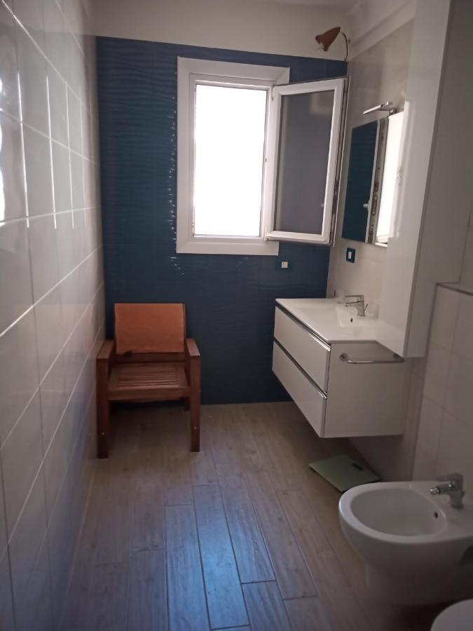 Grand F2 60Mq Centre Antibes, Proche Plages, Commerces, 2 Balcons, Parking, Train, Bus, Deco Vintage, Pet Friendly, Ideal Famille Ou 1-2 Couples Exteriör bild