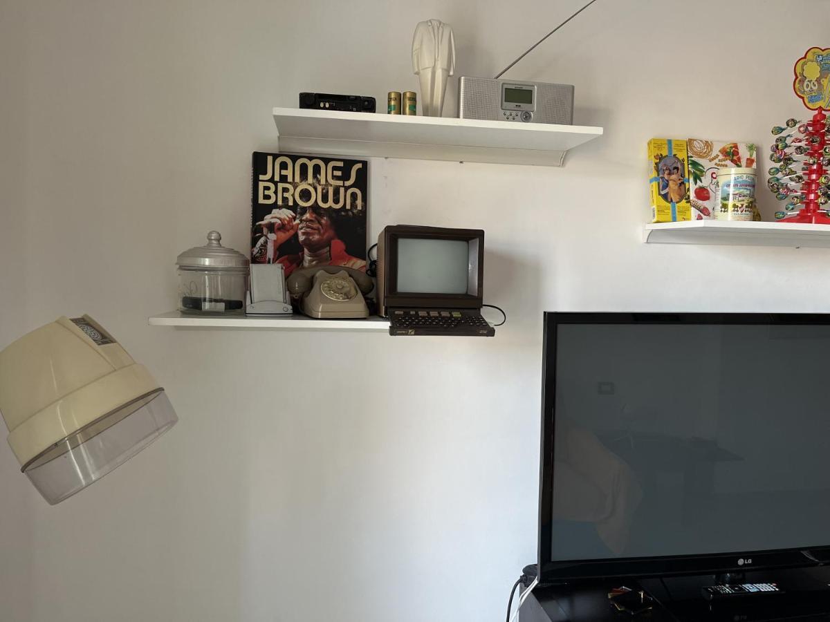 Grand F2 60Mq Centre Antibes, Proche Plages, Commerces, 2 Balcons, Parking, Train, Bus, Deco Vintage, Pet Friendly, Ideal Famille Ou 1-2 Couples Exteriör bild