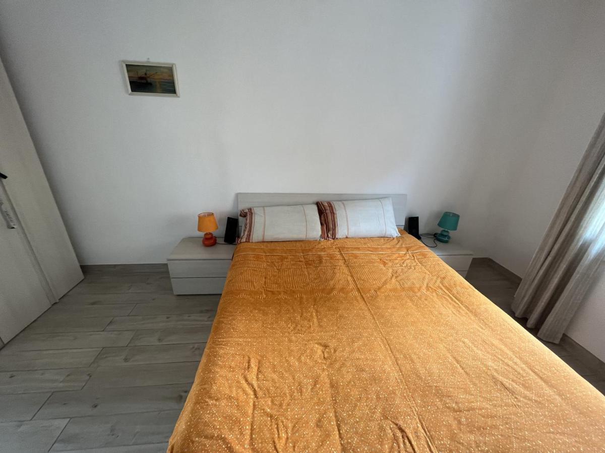 Grand F2 60Mq Centre Antibes, Proche Plages, Commerces, 2 Balcons, Parking, Train, Bus, Deco Vintage, Pet Friendly, Ideal Famille Ou 1-2 Couples Exteriör bild