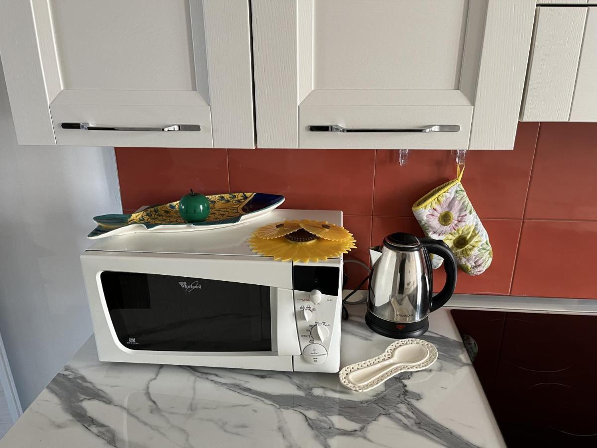 Grand F2 60Mq Centre Antibes, Proche Plages, Commerces, 2 Balcons, Parking, Train, Bus, Deco Vintage, Pet Friendly, Ideal Famille Ou 1-2 Couples Exteriör bild